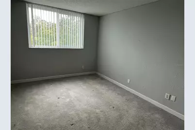 2610 Coconut Bay Ln Lane #734 (3D), Sarasota, FL 34237 - Photo 9