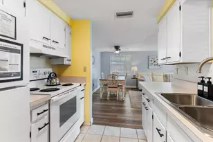 980 Charlotte Ave, Sarasota, FL 34237 - Photo 13