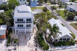 106 11th St S, Bradenton Beach, FL 34217 - Photo 3