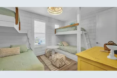 106 11th Street S, Bradenton Beach, FL 34217 - Photo 27