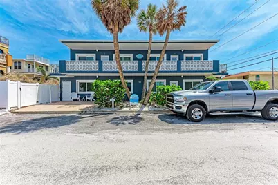 101 25th Street N #3, Bradenton Beach, FL 34217 - Photo 5