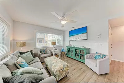 101 25th Street N #3, Bradenton Beach, FL 34217 - Photo 9