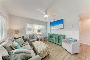 101 25th St N, Bradenton Beach, FL 34217 - Photo 9