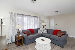 3137 Bay St, Sarasota, FL 34237 - Photo 3