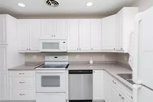 3137 Bay St, Sarasota, FL 34237 - Photo 13