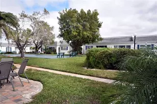 9810 Dorado Ave, Bradenton, FL 34210 - Photo 17
