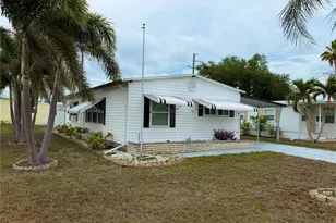 5205 5th St E, Bradenton, FL 34203 - Photo 21
