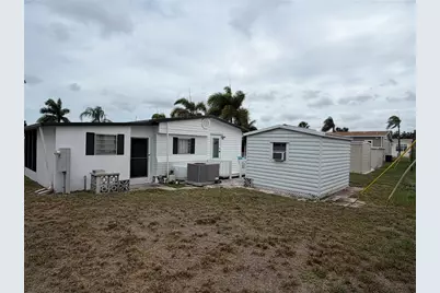 5205 5th Street E, Bradenton, FL 34203 - Photo 5