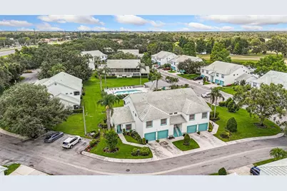 6582 Fairway Gardens Drive #6582, Bradenton, FL 34203 - Photo 3