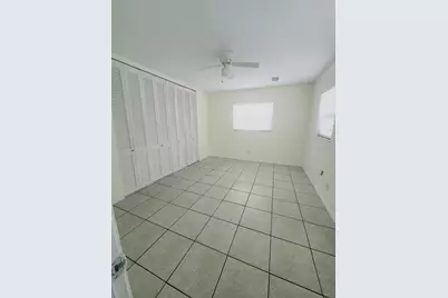 2023 Gold Avenue, Sarasota, FL 34235 - Photo 3