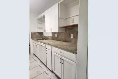 2023 Gold Avenue, Sarasota, FL 34235 - Photo 9