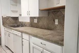2023 Gold Ave, Sarasota, FL 34235 - Photo 9