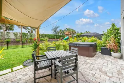 9240 Tequila Sunrise Drive, Sarasota, FL 34241 - Photo 37