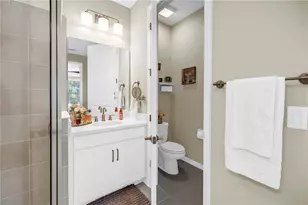 9240 Tequila Sunrise Dr, Sarasota, FL 34241 - Photo 13