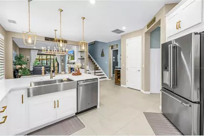 9240 Tequila Sunrise Drive, Sarasota, FL 34241 - Photo 5