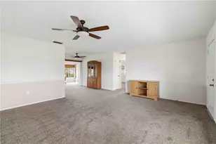 4001 Chinaberry Rd, Bradenton, FL 34208 - Photo 13
