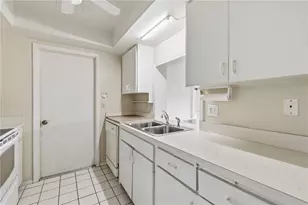 4001 Chinaberry Rd, Bradenton, FL 34208 - Photo 19