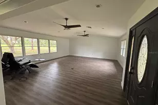 7910 Kennedy Ln, Sarasota, FL 34240 - Photo 15