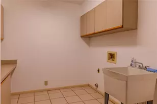1028 Sylvia Ln, Tampa, FL 33613 - Photo 35