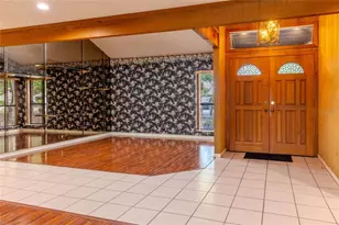1028 Sylvia Ln, Tampa, FL 33613 - Photo 17