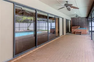 1028 Sylvia Ln, Tampa, FL 33613 - Photo 37
