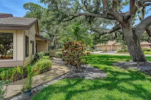 4652 Oak Hollow Dr, Sarasota, FL 34241 - Photo 5