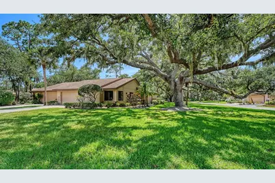4652 Oak Hollow Drive #19, Sarasota, FL 34241 - Photo 1