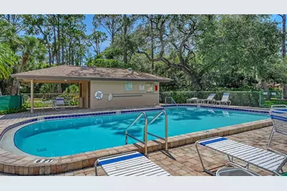4652 Oak Hollow Drive #19, Sarasota, FL 34241 - Photo 35