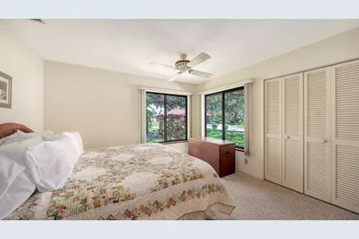 4652 Oak Hollow Drive #19, Sarasota, FL 34241 - Photo 27