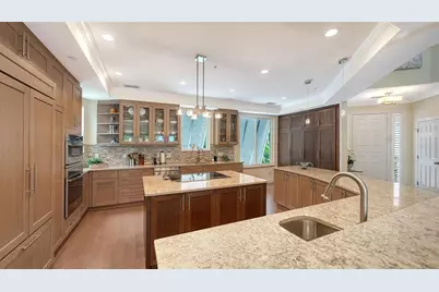 3942 Hamilton Club Circle #13, Sarasota, FL 34242 - Photo 31