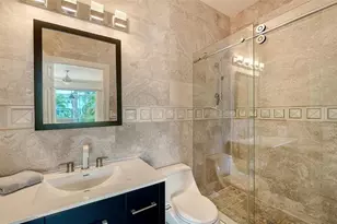 3942 Hamilton Club Cir, Sarasota, FL 34242 - Photo 37