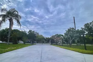 2746 53rd St, Sarasota, FL 34234 - Photo 39