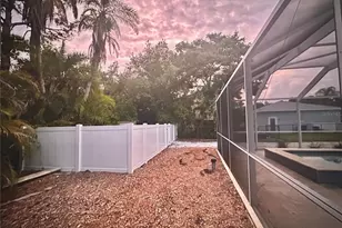 2746 53rd St, Sarasota, FL 34234 - Photo 15