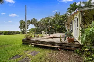 7538 Westmoreland Dr, Sarasota, FL 34243 - Photo 13