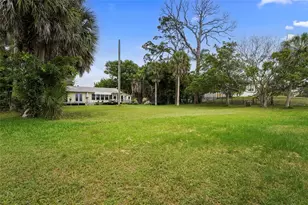 7538 Westmoreland Dr, Sarasota, FL 34243 - Photo 7