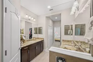6479 Positano Ct, Sarasota, FL 34243 - Photo 23