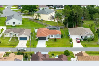 611 Jura Lane, Kissimmee, FL 34759 - Photo 3