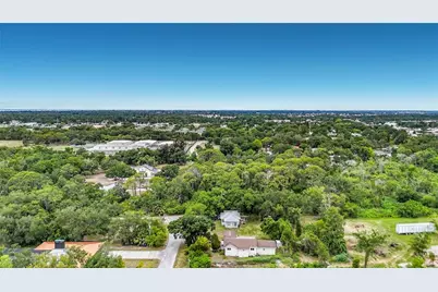 2115 55th Avenue E, Bradenton, FL 34203 - Photo 39