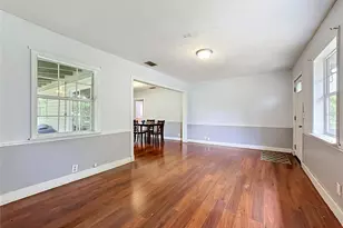 2115 55th Ave E, Bradenton, FL 34203 - Photo 9