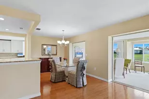 3262 Brockton Ln, Sarasota, FL 34239 - Photo 13