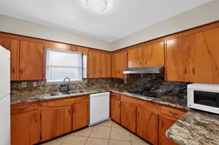 2505 Wood St, Sarasota, FL 34237 - Photo 17