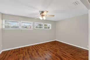 2505 Wood St, Sarasota, FL 34237 - Photo 33