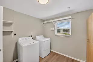 2505 Wood St, Sarasota, FL 34237 - Photo 39