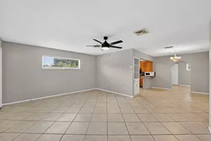 2505 Wood St, Sarasota, FL 34237 - Photo 9