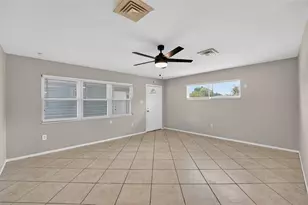 2505 Wood St, Sarasota, FL 34237 - Photo 11