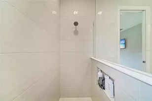 1079 Waterline Ct, Sarasota, FL 34240 - Photo 31
