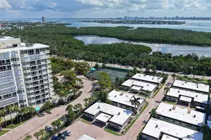 1900 Benjamin Franklin Dr, Sarasota, FL 34236 - Photo 3