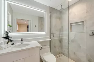1900 Benjamin Franklin Dr, Sarasota, FL 34236 - Photo 25