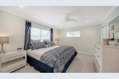 1900 Benjamin Franklin Drive #V11, Sarasota, FL 34236 - Photo 21