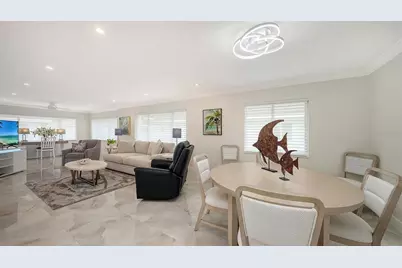 1900 Benjamin Franklin Drive #V11, Sarasota, FL 34236 - Photo 13